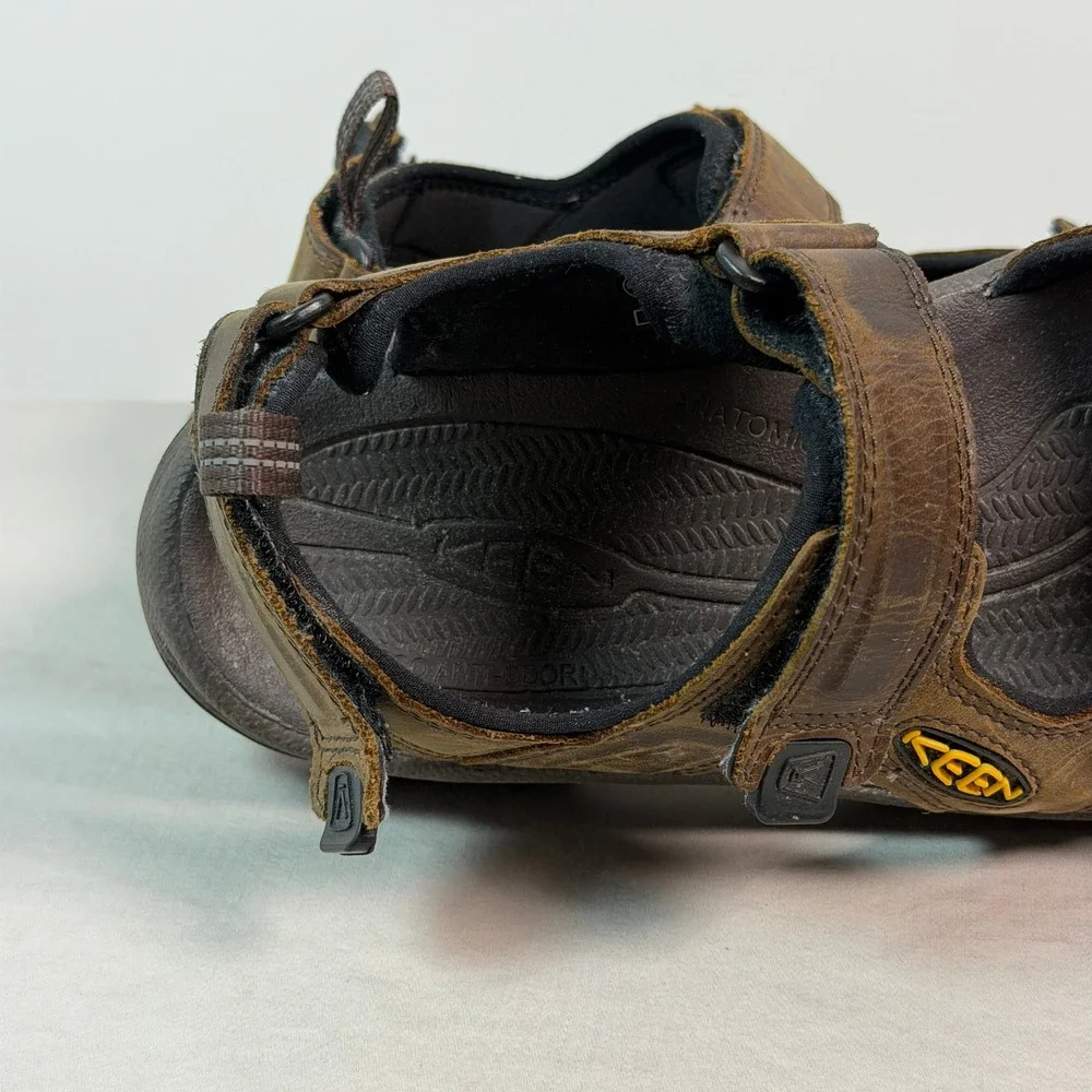KEEN Targhee III Open Toe Sandals Mens 10.5 Brown Waterproof Leather 1022423